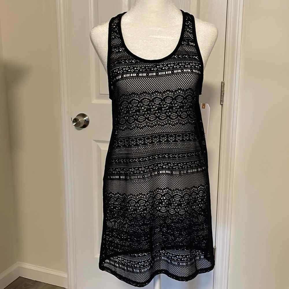 Roxy Surf Memory Dress Size XS Black Color.